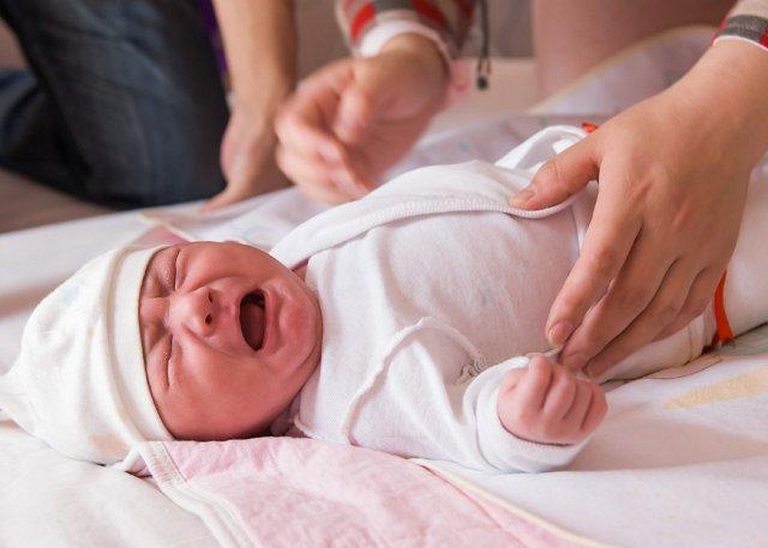 5 dấu hiệu bất thường ở trẻ sơ sinh mẹ cần nên biết