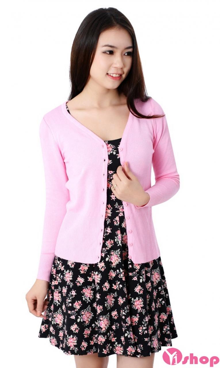 Áo khoác len nữ màu hồng phấn đẹp cho bạn gái xì tin thu đông 2021 - 2022