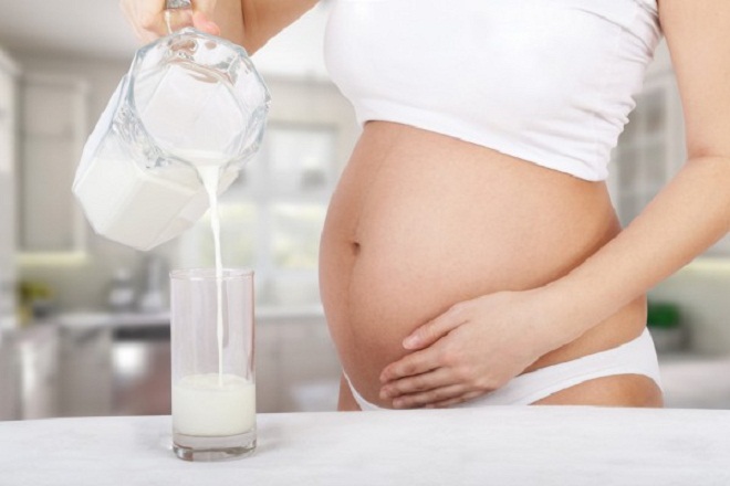 Bà bầu uống sữa tươi sẽ bổ sung được rất nhiều chất dinh dưỡng