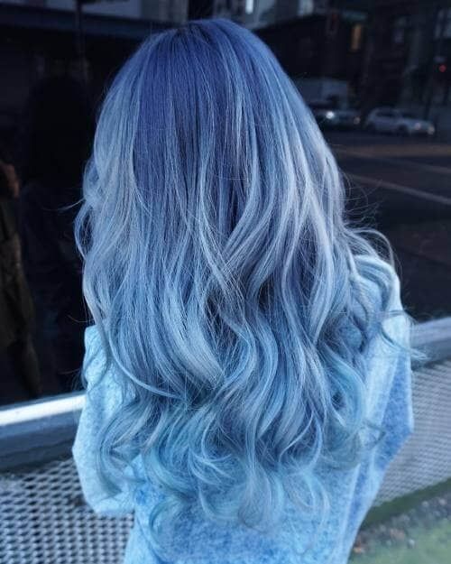 Nhuộm tóc màu xanh dương đẹp đầy cá tinh cô nàng nổi loạn hè 2021