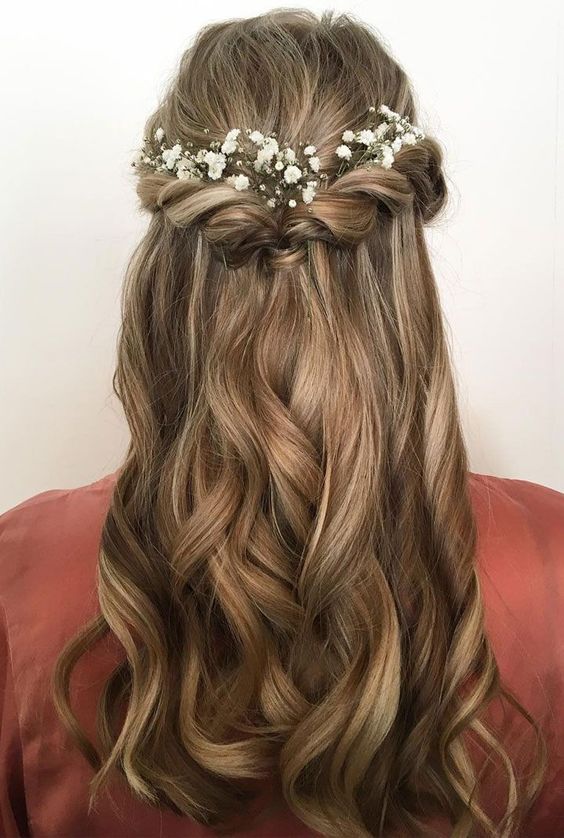 Top 8 kiểu tết tóc cô dâu đẹp nhất 2021 đơn giản dễ thực hiện