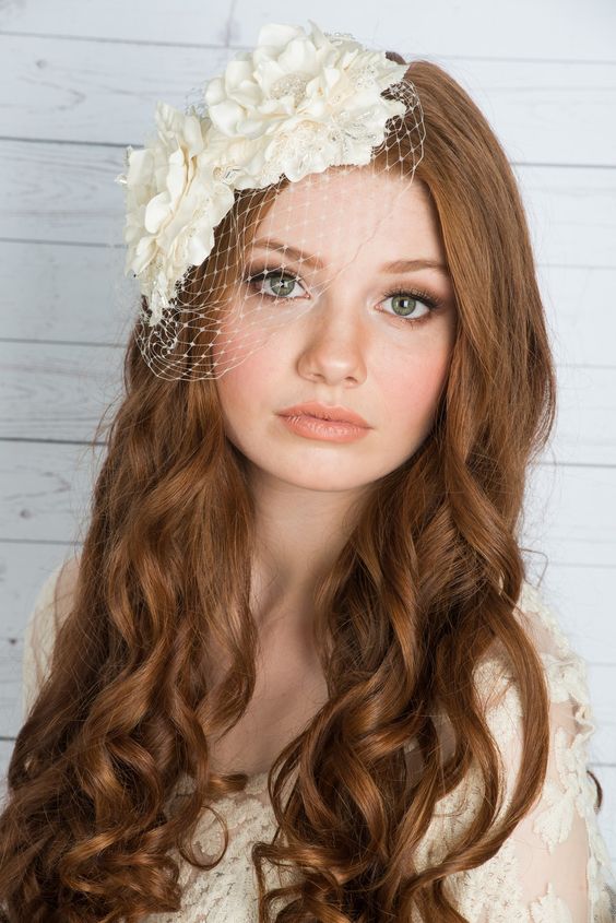 Top 8 kiểu tóc cho cô dâu mặt tròn đẹp được ưu chuộng nhất mùa cưới 2021