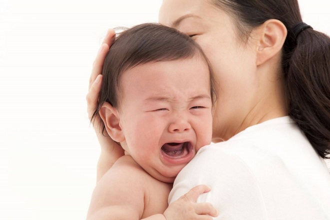 Trẻ sơ sinh bị sốt mọc răng