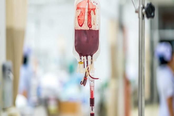 truyền máu là phương pháp điều trị nội khoa cho bệnh nhân bị băng huyết