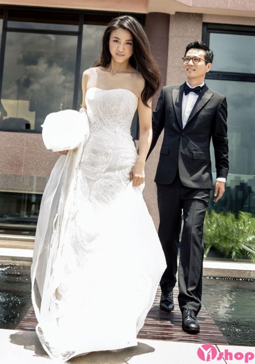 Váy đầm cưới màu trắng đẹp cho cô dâu kiêu sa lộng lẫy hè 2021 - 2022