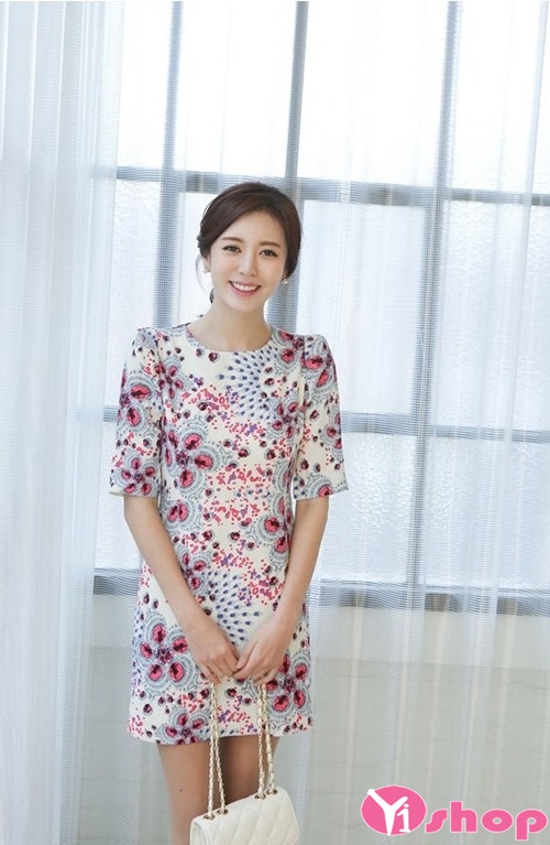 Váy đầm liền họa tiết đẹp trào lưu thời trang Hàn Quốc hè 2021 - 2022