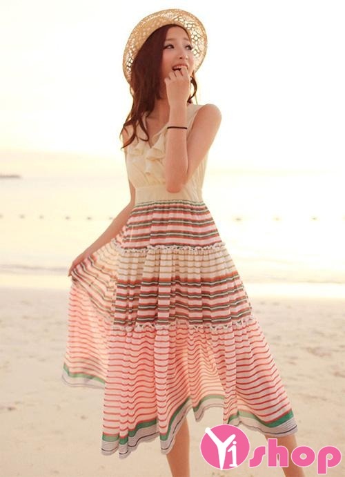 Váy đầm maxi đi biển đẹp dáng dài quyến rũ mọi ánh nhìn hè 2021 - 2022