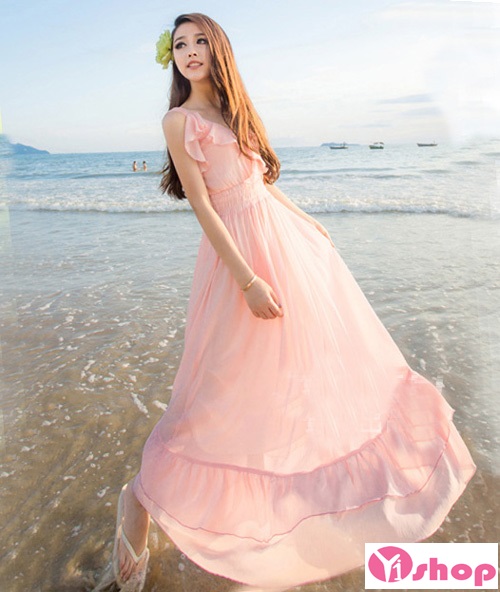 Váy maxi đi biển đẹp cho nàng nổi bật tươi mát dưới ánh nắng ngày hè